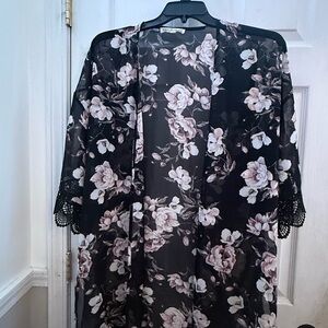 Wallflower Black Floral Lace Kimono Robe